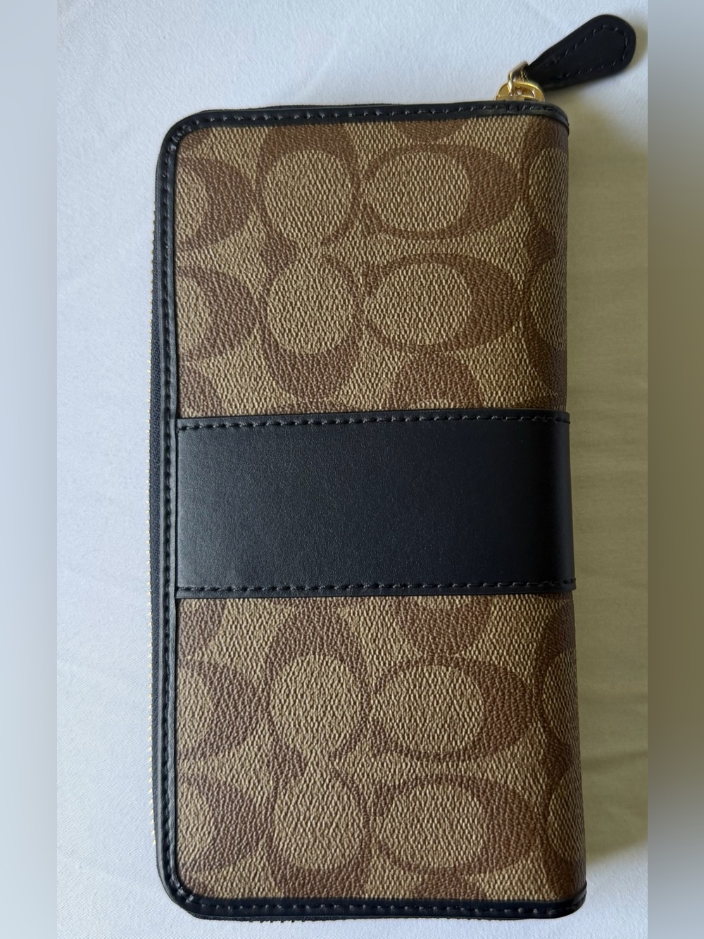 COACH Wallet Accordion Zip in Signature Canvas NWOT Black/Tan - Picture 2 of 8